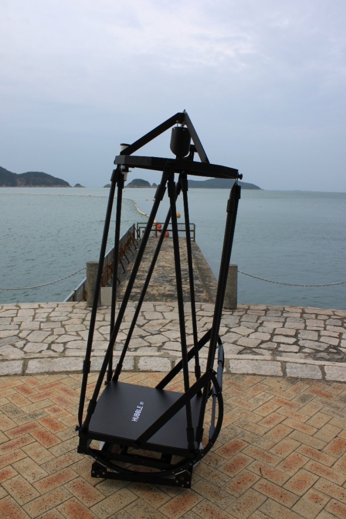 A new entry to into the world of light weight, large aperture Dobsonian